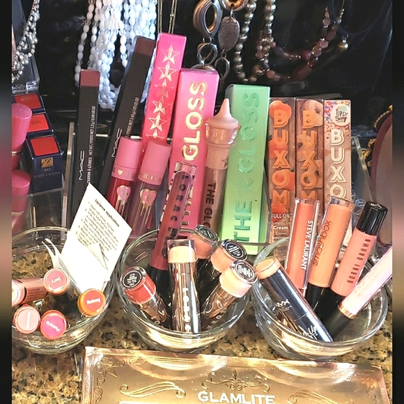 Lips💋Makeup Facial Body Hair Headbands Candles Rae Dunn Treasure Hunt New - Picture 4 of 17